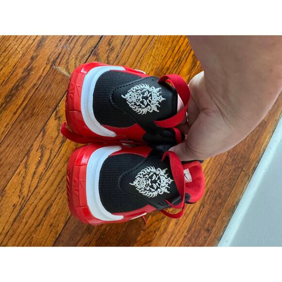 Nike LeBron Witness 7 Kids 4.5 worn twice - Picture 4 of 5